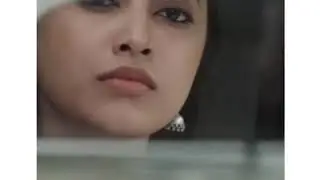 Gang leader.... heroine... smiling 👌👌