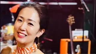 AKARI MOCHIZUKI is live in English 英語配信　フリートーク