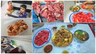 تعاركنه اني واختي ع الغراض وتالي اخذتهن😄خليتها تطبخ وتغسل اماعين😁عبالك مواخت عدو تغار مني وتكرهني😣