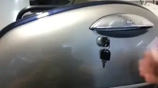 Kawasaki Nomad (Classic tourer) lock for side bag. Как установить замок на кофр своими руками..