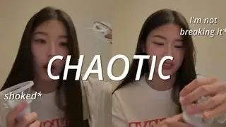 YOONCHAE BEING CHAOTIC WHILE SHE'S UNBOXING THE KATSEYE LIGHT STICK 