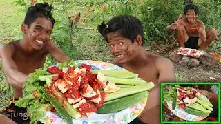Wow... Look At These Two Wild Men His Hot Dog Full With Chili Sause And Cucumbers & Salat.