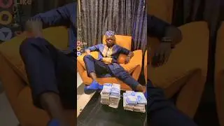 Portable Flaunts Cash He Got from Seyi Vodi&rsquo;s Star-Studded Birthday Party