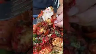 Lobster with garlic noodles 😉👍🏻. Who wants some ? #lobster #noodle #food  #fullerton #short #shorts