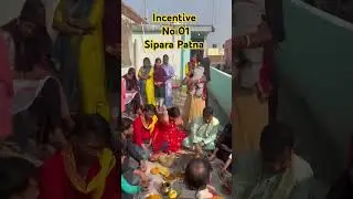 Hm apne Coaching pariwar ke sath hawan puja karte hue#education