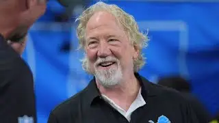 😨 West Wing Star Timothy Busfield Arrest Warrant Issued!