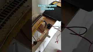 Использование магнитных силовых разъемов для съемного моста.