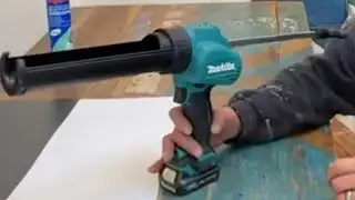 Makita 10.8v Silicon/Caulking Gun Review #makita #toolreview #cordlesssiliconegun #makitapowertools