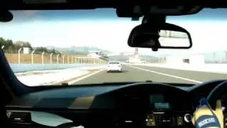 BMW E90 335i vs 335i