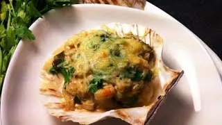 Coquilles Saint-Jacques sauce au vin blanc