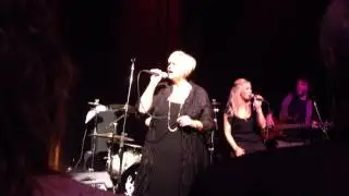 Hallelujah - Robyn Johnston (Live)