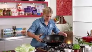 Everyday Gourmet with Justine Schofield - Luv-a-Duck Sang Choi Bau Peking Breast