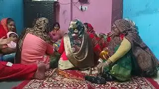 ललन हमारे पलंग बाबा झूलाझूले सुंदर सा सोहर गीत