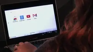 How to Maximize the Google Chrome Window on a Mac : Using the Internet