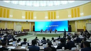 Civil servants are learning to manage AI