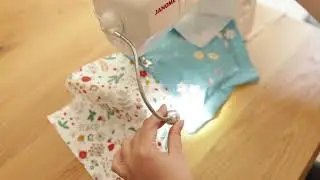 Sewing in Style: Daylight Sewing Machine Lamp