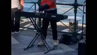 Beauty and the beast - About my first busking