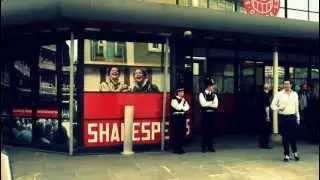 Habima @ The Globe - protest