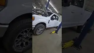 F350 brake flush 24,000 miles #automobile #superduty #f350 #powerstroke#mechanic