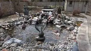 bubblingrock - Toronto Pond