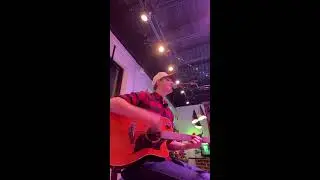 Lil Weekend Acoustic Gig at The Lounge | Downtown Nashville