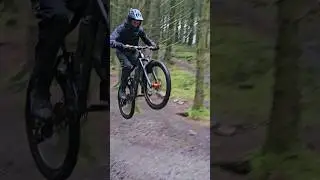 Popty Ping Tables 🔵#flow 🤌😎 #bikepark  Wales 🤟 #bike #jump #rain #sickday