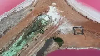 #Австралия, Озеро Пинк  Розовое озеро Хиллиер получило свое название из-за розового цвета воды. Чудо