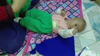 2 months baby early morning oil massage in Indian style | Baby Ayat ka thand me Tel malish 