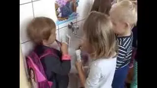 ZPO Nr 3 Przedszkole Nr 3- mycie zębów WMV V8