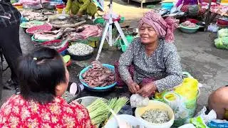 Early Morning Market in Phnom Penh, Cambodian Routines Food & Lifestyle : Cambodian Food Vlogs