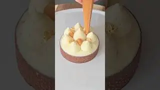 Tartelettes cr&egrave;me de noisettes, ganache vanille, caramel beurre sal&eacute; #cake #food #pastry #chocolate