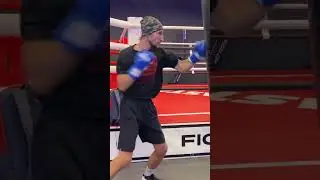 Свободная работа на мешке #спорт #бокс