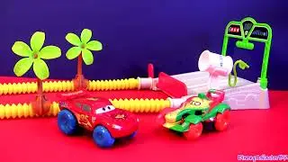 Cars Hydro Wheels Rip Clutchgoneski Splash Speedway Playset World Grand Prix wa