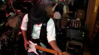 Mo JO at the Beach Club