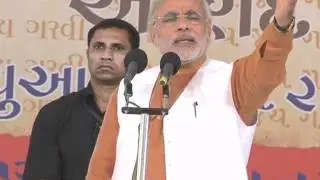 Shri Narendra Modi at the Sadbhavana fast in Anand