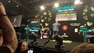 Live Darts Walk-on's | Gerwyn Price & Luke Humphries | Mr. Vegas Grandslam of Darts (Wolves) 2025
