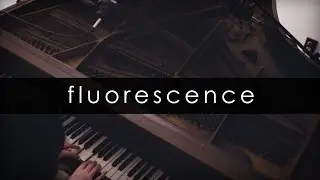 Zhea Erose - Fluorescence [acoustic just intonation]