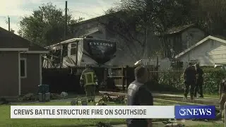 Corpus Christi Fire Department battles fire on Daly Dr