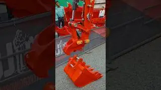 Kubota mini excavator 30 shots video