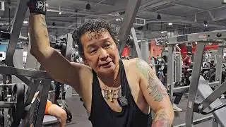 Watch the new exercise I've  created on iso-lat machine! #hammerstrength #bodybuilding #viralvideo