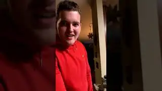 When you ask your boyfriend to pick up some pads with wings 🤣 (🎥: TT/ annafuckingbasile via Collab)
