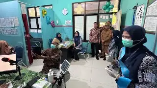 Wapres Gibran Tinjau Cek Kesehatan Gratis di Puskesmas Tanara, Banten