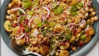 Best chaat recipe [lucknow ki femash chaat] chat pati chaat |@chefprajapati 