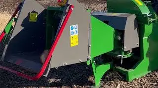 Hydraulmatad flishugg med stor kapacitet 13-WC17H2 / Hydraulically fed chipper with high capacity
