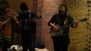 Traveling Bluegrass Band (grungegrass)