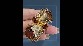 Alice CAVINESS - Hattie Carnegie - HOBE - Vintage Unsigned Rhinestone Clamper Bracelet Huge Topaz...