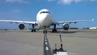 Planespotting#brisbane International Airport#pushback A332 VH-EBM gate 24#departures