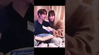 these two holding hands secretly 👀#sunghoon #jungwon #sungwon #enhypen