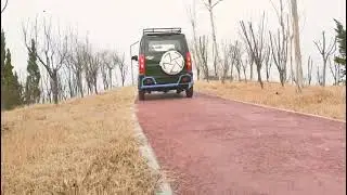 Electric golf cart equipped with 1500 watt motor climbing test