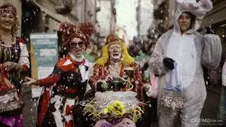 Cremaonline: Crema. Stelle filanti e coriandoli cadono dal cielo: in piazza Duomo &egrave; Carnevale